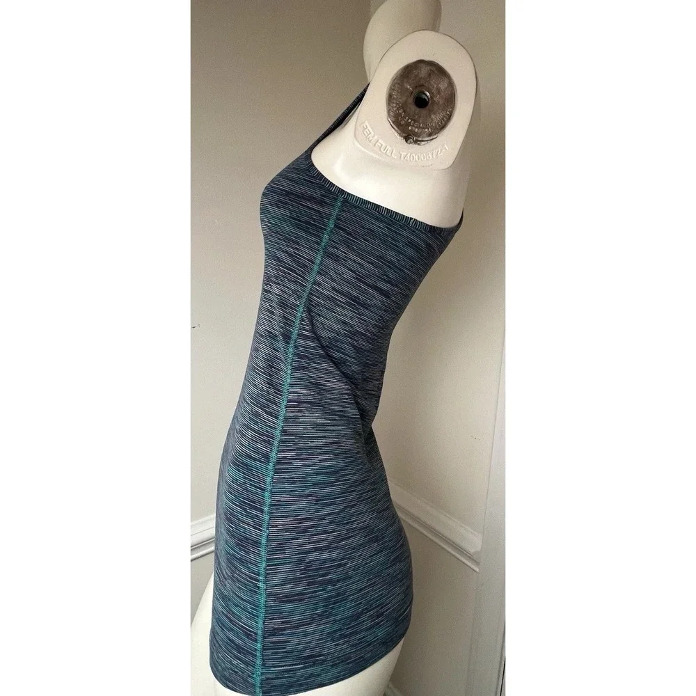 lululemon wee are from space blue tropics tank top 4/6?
